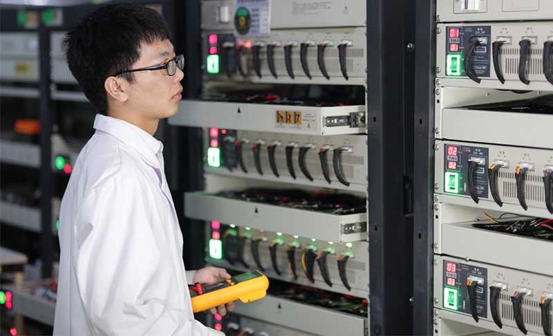鋰電池老化實驗室