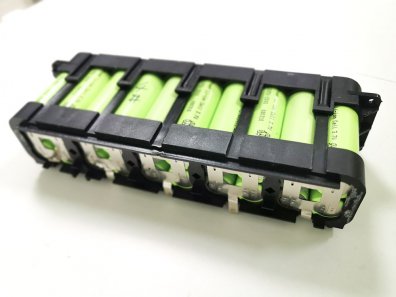鋰電池PACK廠講解鋰電池組裝時需要注意的事項