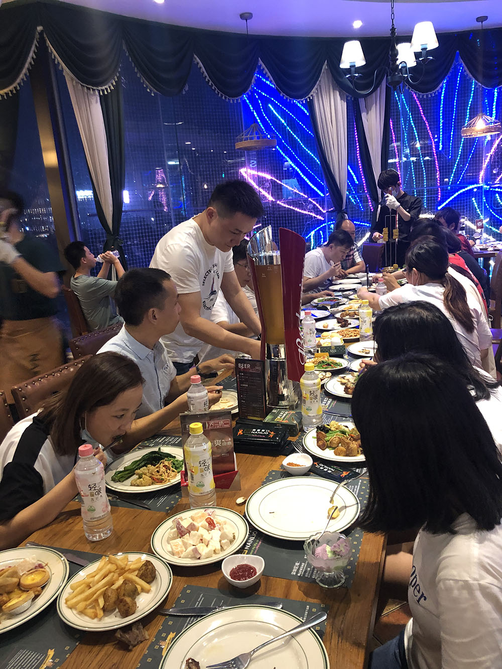 入秋后的第一頓聚餐，記營銷中心9月聚餐的那些事兒